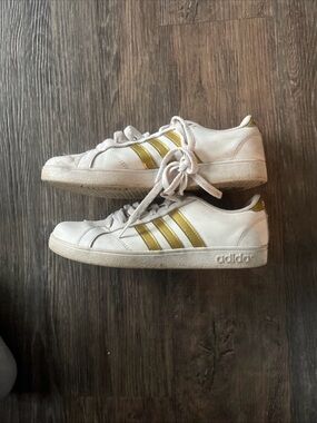 adidas White Sneakers with Gold Stripes - Low Top Casual